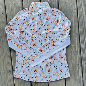 Callaway Ladies Geometric Sun Protection Top.Small. Dogwood Golf Club on sleeve.